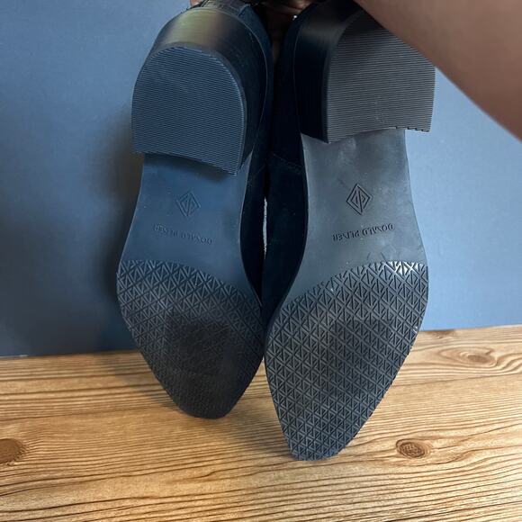 Donald Pliner Black Suede Western Banks Heeled Ankle Booties Womens 8.5 - Picture 13 of 13